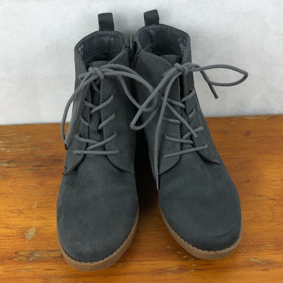 Sz 6 Carlos Santana Gray Suede Boots - Picture 7 of 11